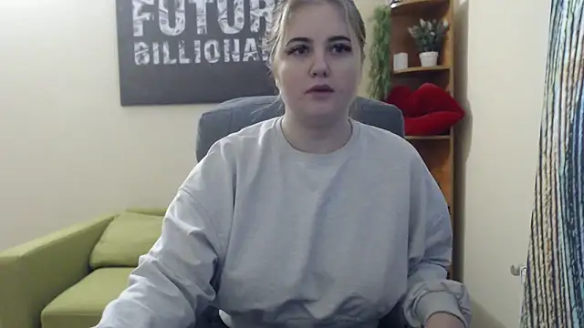 Snapshot of Doliss chatting on February 1, 7:36 am Doliss online show from February 1, 7:36 am