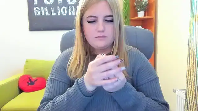 Snapshot of Doliss chatting on March 13, 6:48 am Doliss online show from March 13, 6:48 am