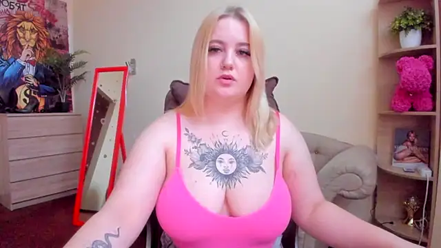 Snapshot of Doliss chatting on November 16, 6:52 am Doliss online show from November 16, 6:52 am