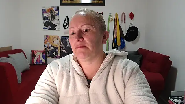 Snapshot of emperabigbootybigass chatting on October 22, 12:16 pm emperabigbootybigass online show from October 22, 12:16 pm