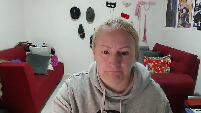 Snapshot of emperabigbootybigass chatting on December 5, 12:14 pm emperabigbootybigass online show from December 5, 12:14 pm