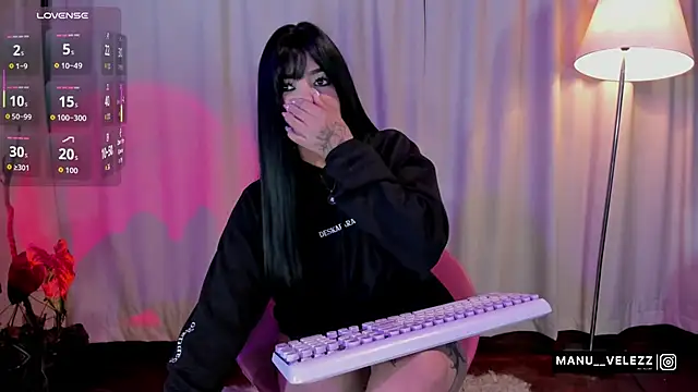 Snapshot of Manu_Velez chatting on February 27, 8:14 am Manu Velez online show from February 27, 8:14 am