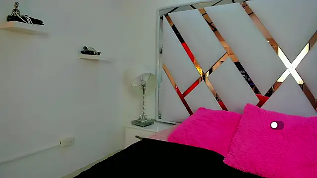 samy  milf online show from January 17, 7:28 pm