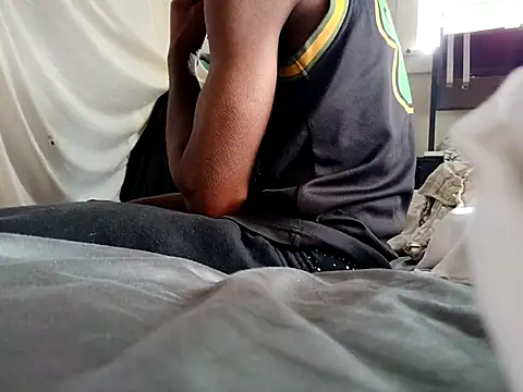 DevinToore online show from November 23, 7:24 pm