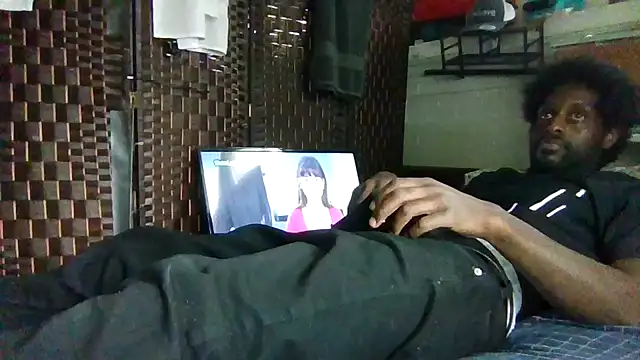 Snapshot of DevinToore chatting on July 13, 7:16 pm DevinToore online show from July 13, 7:16 pm
