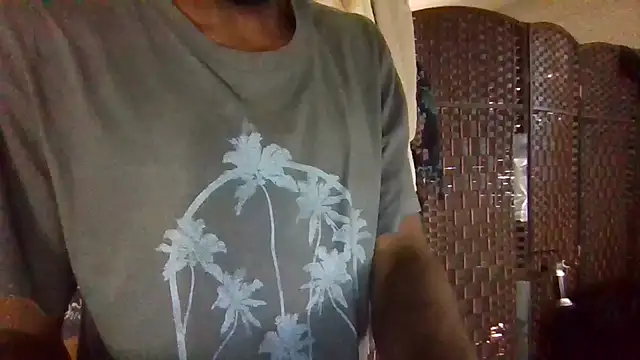 Snapshot of DevinToore chatting on July 23, 4:05 pm DevinToore online show from July 23, 4:05 pm