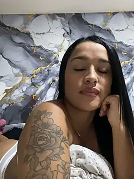 KatalinnaBrown online show from February 4, 11:27 am