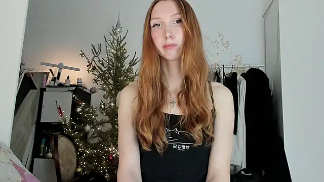 LisaIcon online show from January 13, 9:42 pm