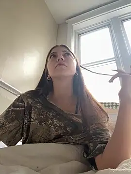 emilycoco online show from April 26, 8:28 pm