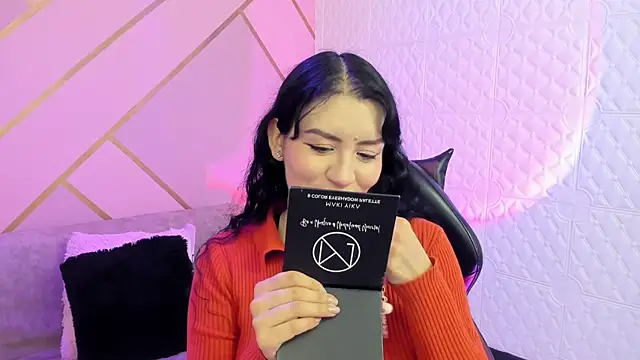 Violetaa diazz online show from January 6, 9:29 pm