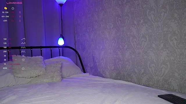 Snapshot of Good_Barbie chatting on October 9, 5:27 am Good Barbie online show from October 9, 5:27 am