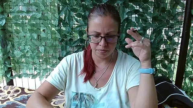 Snapshot of LadyHellene chatting on June 27, 12:55 pm LadyHellene online show from June 27, 12:55 pm