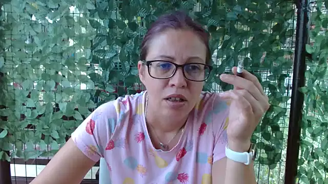 Snapshot of LadyHellene chatting on August 6, 5:42 am LadyHellene online show from August 6, 5:42 am