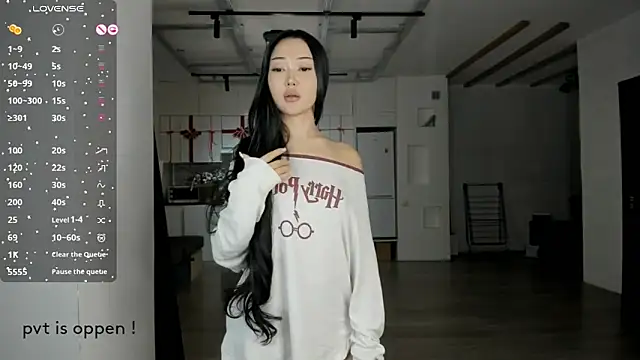 sailorrmoon online show from December 18, 2:23 pm