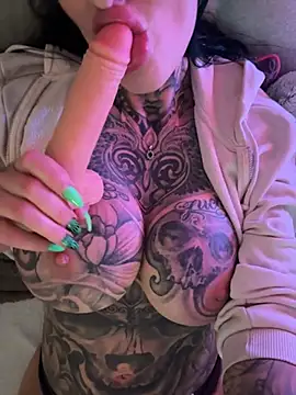 MeganWitch online show from June 17, 5:03 pm