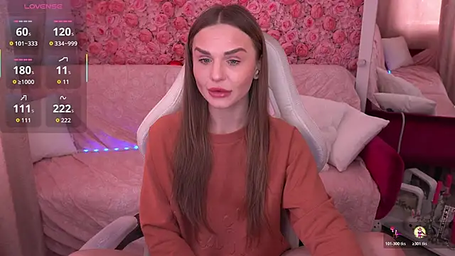 KiraGrayy online show from March 11, 2:01 pm