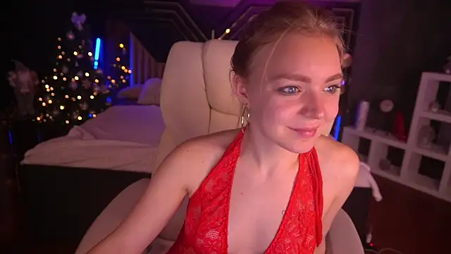 Snapshot of EmilySunshineS chatting on January 2, 3:48 am EmilySunshineS online show from January 2, 3:48 am