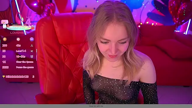 Snapshot of EmilySunshineS chatting on February 19, 3:06 am EmilySunshineS online show from February 19, 3:06 am