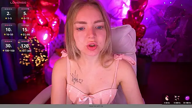 Snapshot of EmilySunshineS chatting on February 20, 9:20 pm EmilySunshineS online show from February 20, 9:20 pm