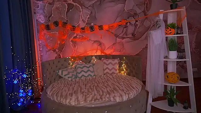 Snapshot of EmilySunshineS chatting on October 29, 7:21 am EmilySunshineS online show from October 29, 7:21 am