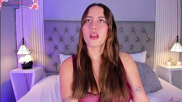 VioletthaRous online show from June 11, 10:41 pm
