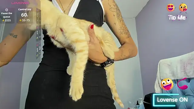 Snapshot of _candy_jade_ chatting on November 30, 11:58 am candy jade online show from November 30, 11:58 am