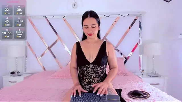 Snapshot of naughty__sara chatting on March 12, 11:31 am naughty  sara online show from March 12, 11:31 am