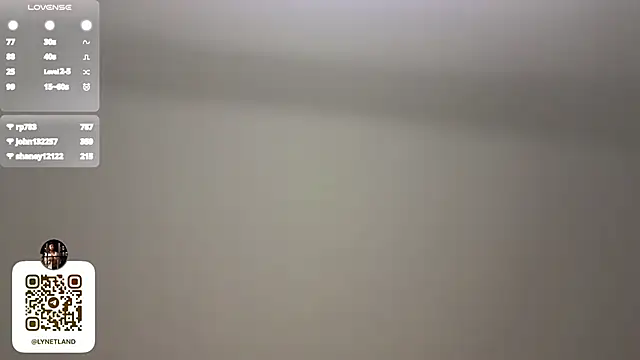 Snapshot of UdeleBarns chatting on February 17, 3:15 am UdeleBarns online show from February 17, 3:15 am