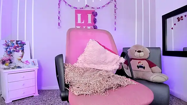 Snapshot of Andy_Gamboa chatting on February 25, 5:58 pm Andy Gamboa online show from February 25, 5:58 pm