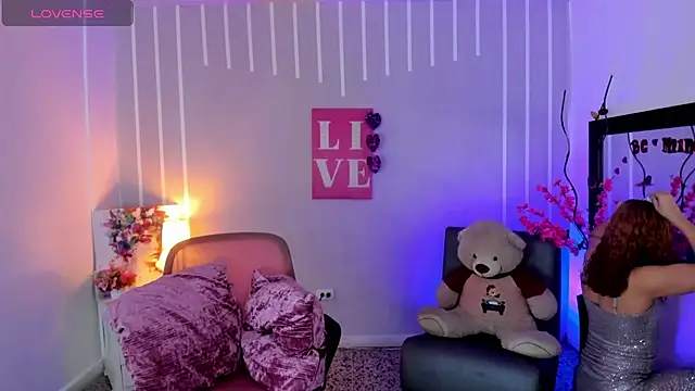 Snapshot of Andy_Gamboa chatting on November 3, 1:23 pm Andy Gamboa online show from November 3, 1:23 pm