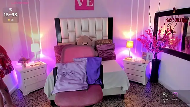 Snapshot of Andy_Gamboa chatting on November 13, 1:10 pm Andy Gamboa online show from November 13, 1:10 pm