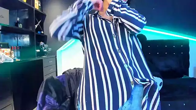 Coral Gibson online show from February 21, 12:39 pm