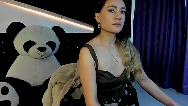 Coral Gibson online show from February 26, 12:25 pm