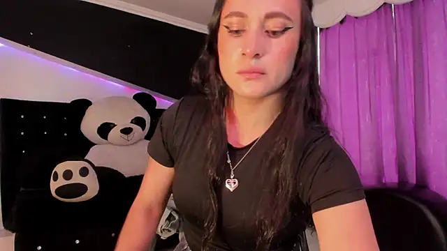 Coral Gibson online show from July 7, 1:26 pm