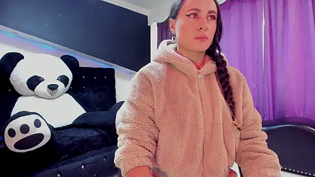 Coral Gibson online show from July 21, 1:46 pm