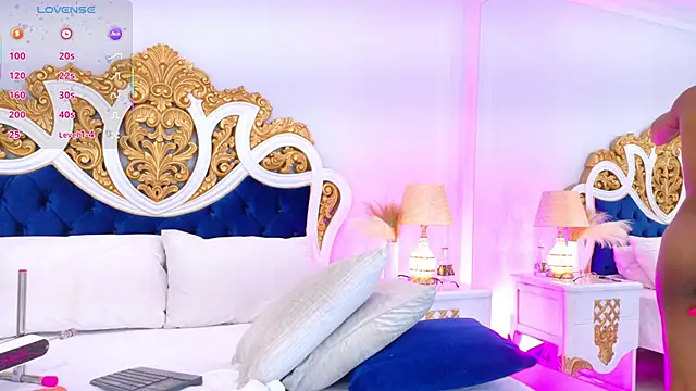 Snapshot of AshleyFerri chatting on November 19, 11:10 am AshleyFerri online show from November 19, 11:10 am