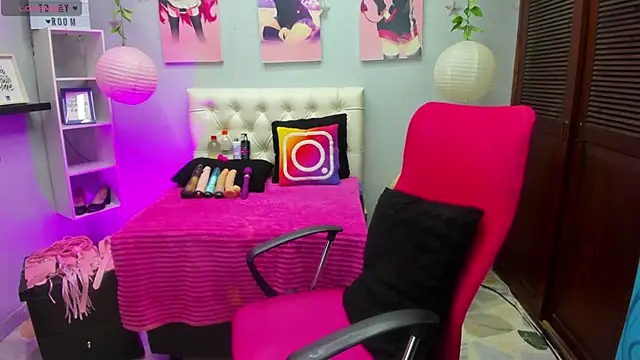  Pamela ebony online show from November 14, 7:45 pm