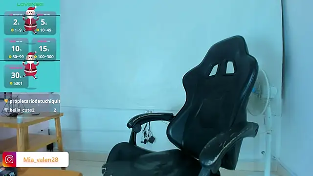 miavalentinaaa online show from December 11, 5:32 am