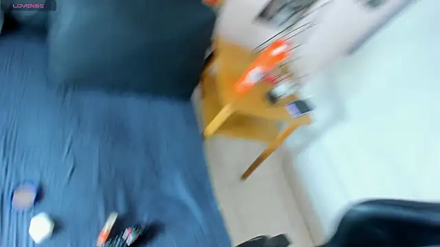 miavalentinaaa online show from February 4, 12:19 am