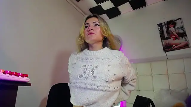 Snapshot of kaoz_36 chatting on December 5, 7:49 pm kaoz 36 online show from December 5, 7:49 pm