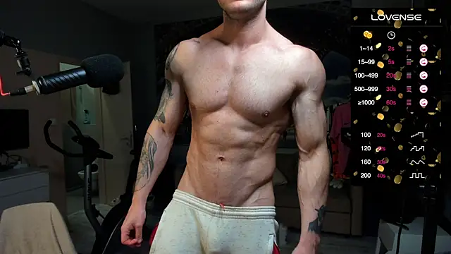 Snapshot of kingjamesuk chatting on November 9, 1:20 pm kingjamesuk online show from November 9, 1:20 pm