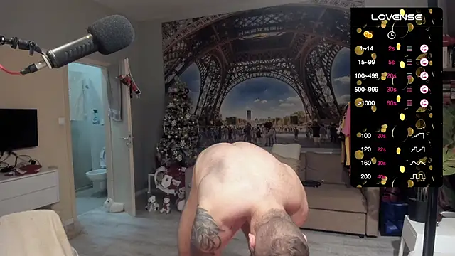 Snapshot of kingjamesuk chatting on December 3, 1:09 pm kingjamesuk online show from December 3, 1:09 pm