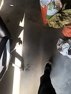 rana9639 1 online show from December 13, 8:41 am