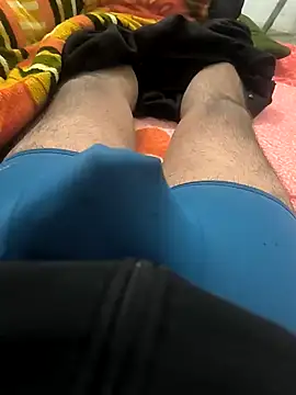 Snapshot of rana9639_1 chatting on December 22, 2:49 pm rana9639 1 online show from December 22, 2:49 pm