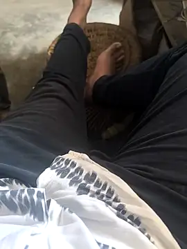 Snapshot of rana9639_1 chatting on October 22, 6:46 am rana9639 1 online show from October 22, 6:46 am