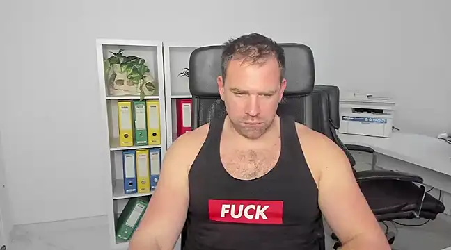 Snapshot of John-E-Dough chatting on January 14, 7:27 am John-E-Dough online show from January 14, 7:27 am