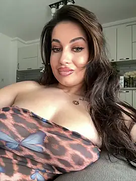 Snapshot of melissablack chatting on July 9, 7:34 am melissablack online show from July 9, 7:34 am