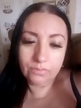 Veronica-Celie online show from December 18, 10:21 am