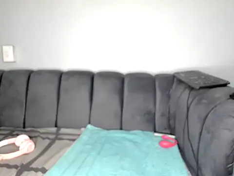 Pearl 00 online show from March 10, 9:25 am