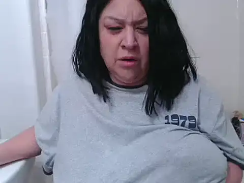 AlyssiaAmoreXO online show from March 20, 2:53 pm